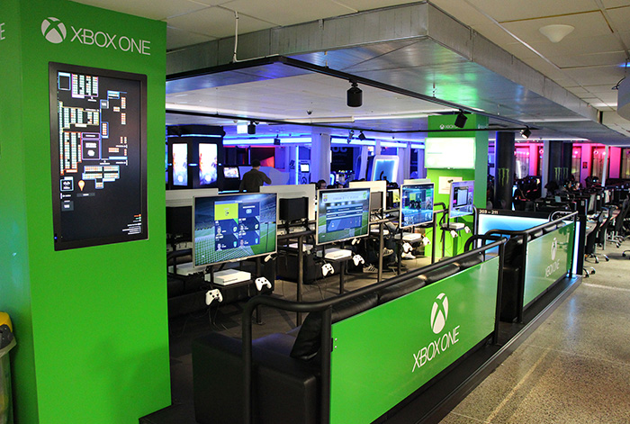 xbox_b1.jpg xbox_b1.jpg